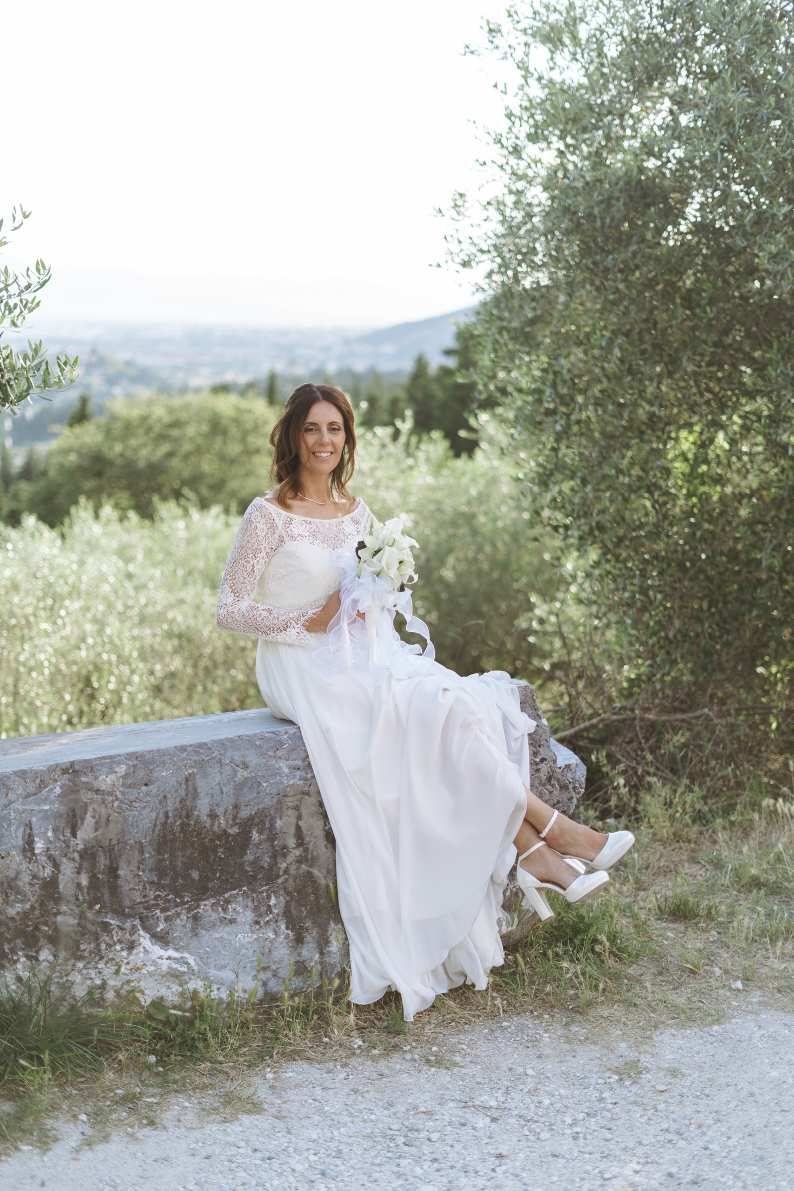Ritratto di Ilenia tra gli ulivi